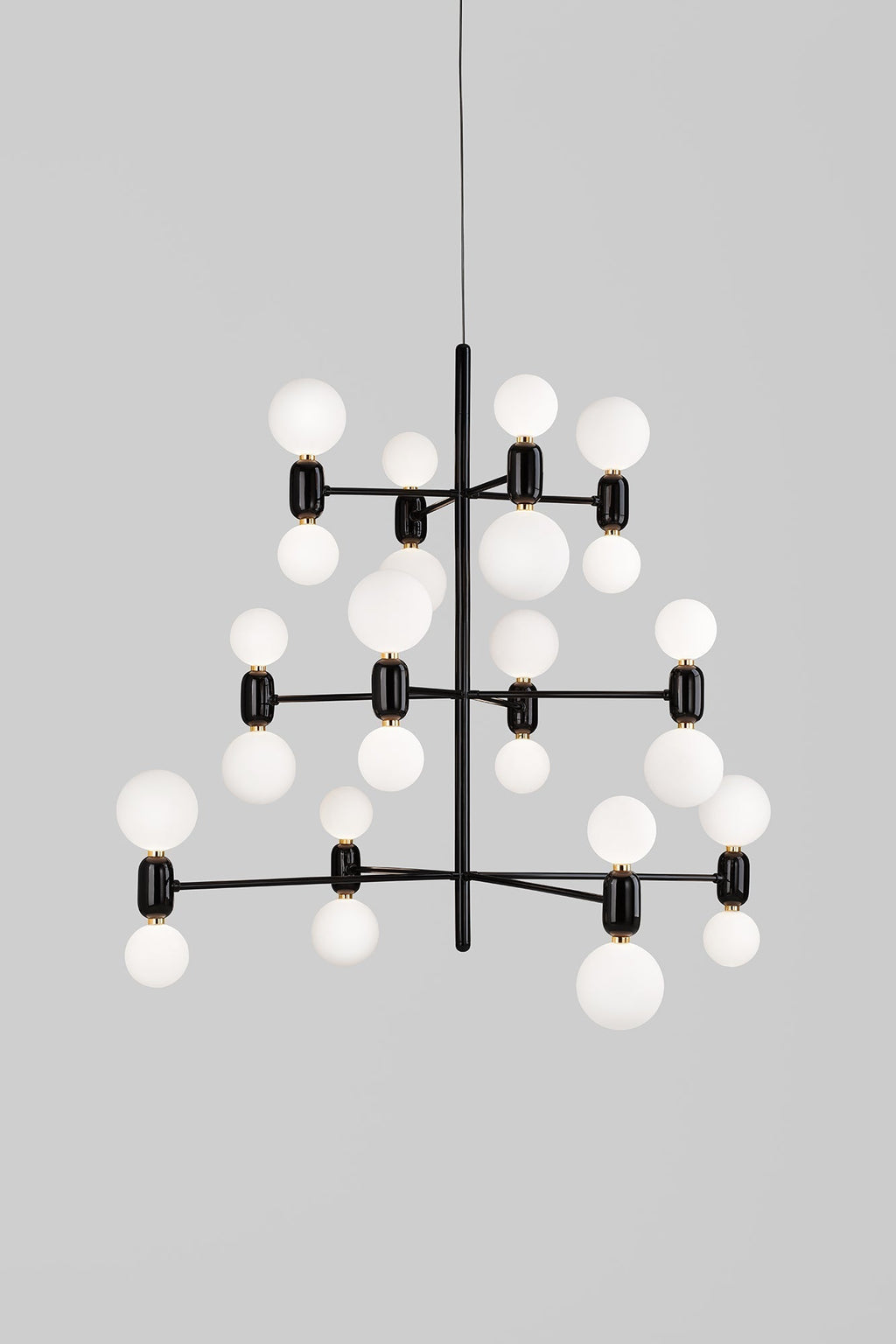 Moderne designlamp boven eettafel in Italiaans design – selectie Unicoo 2026