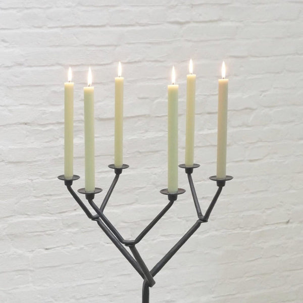 Magis Floor Candle Kandelaar 109 cm hoog met 6 armen 109cm hoog met 6 armen