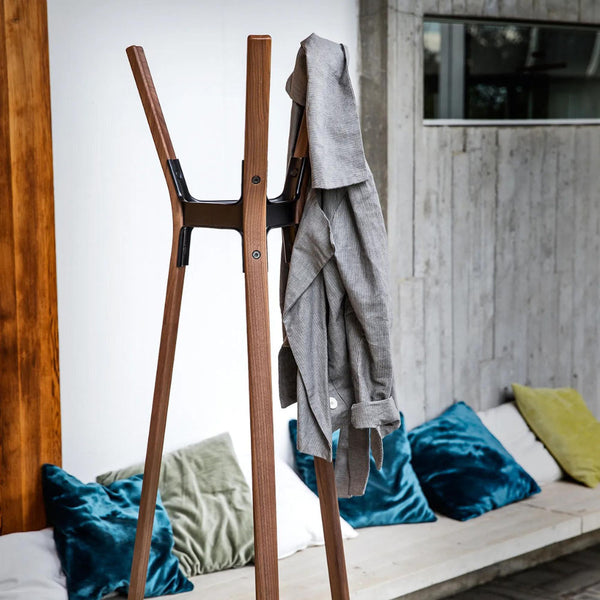 Magis Steelwood coat stand kapstok walnoot hout
