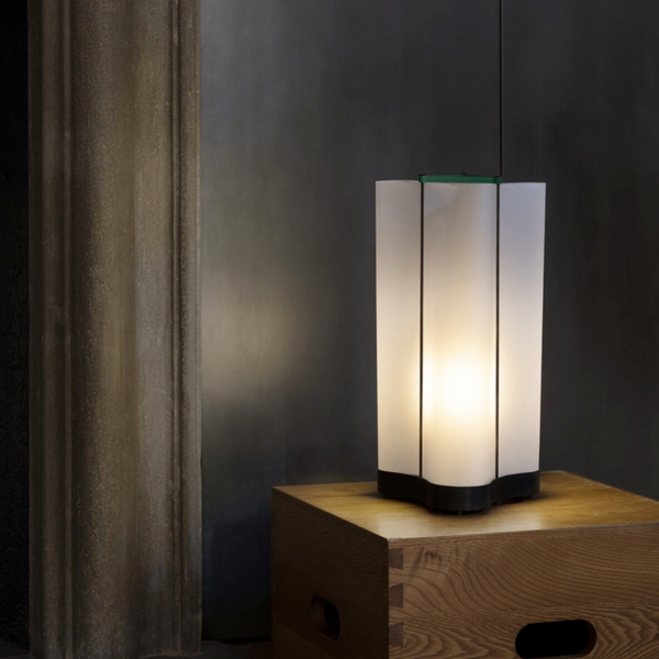 Nemo Cabanon Tafellamp Le Corbusier