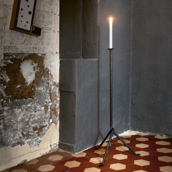 Magis Floor Candle Kandelaar 98 cm hoog met 1 arm 98cm hoog met 1 arm