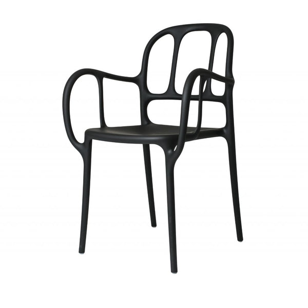 Magis Design Mila Stapelstoel – Duurzaam, Comfortabel, Weerbestendig